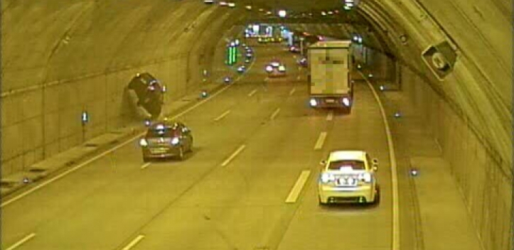 Fliegende Autos im Lobdeburgtunnel