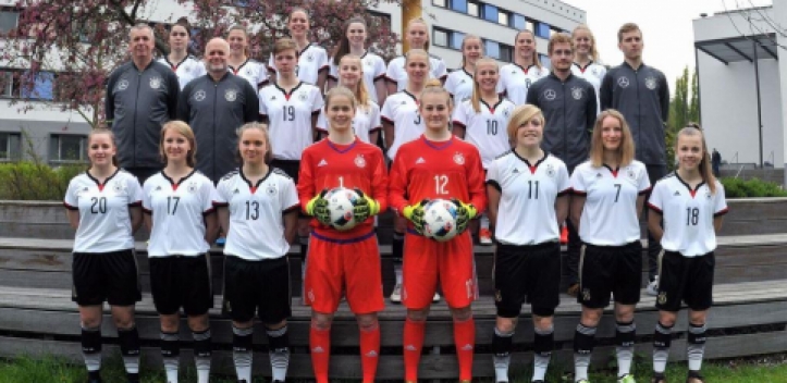 Jenaer Sportschülerinnen holen Fußball-Bronze für Deutschland