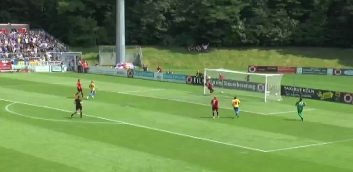 Aufstieg in Reichweite: Der FC Carl Zeiss entschied das erste Relegationsspiel in Köln für sich