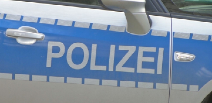Kradfahrer nach Unfall schwer verletzt