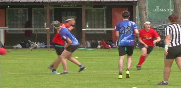 Reichlich Einsatz: Die Deutsche Meisterschaft im Quidditch wurde in der Oberaue ausgetragen