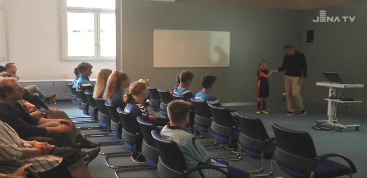 Sechste Ehrung: Die Kinder- und Jugendfußballstiftung honorierte gute Leistungen in Schule und Sport