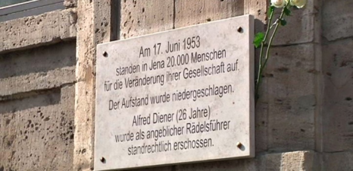 Kranzniederlegung am 17. Juni