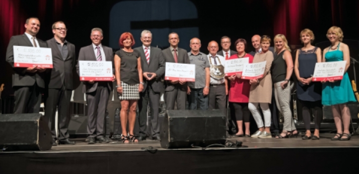 Sechs Vereine erhielten Sparkassen-Spende