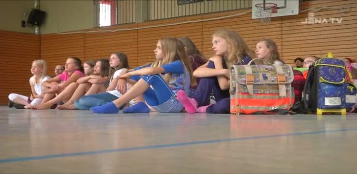 Neue Nutzer: Schüler des Christlichen Gymnasiums verschenkten ihre Schulranzen nach Lettland