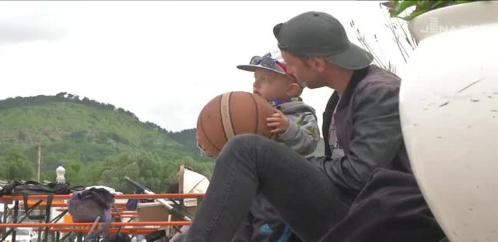 Faszination Streetball: Beim Turnier „Jena unter Strom“ waren Groß und Klein aktiv