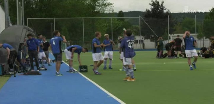 Hockeyspiel in Lobeda: Die Herren des Sport- und Sozial Clubs Jena feierten den Aufstieg