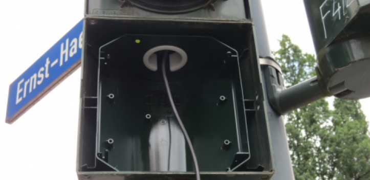 Mit Pfeil die Biege gemacht