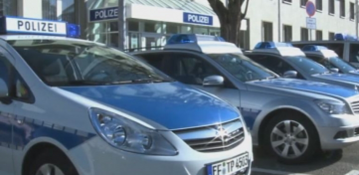 Diebin gibt sich als Verkäuferin aus