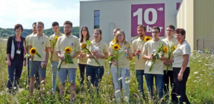 Elf neue Azubis starten bei VACOM in die Berufswelt