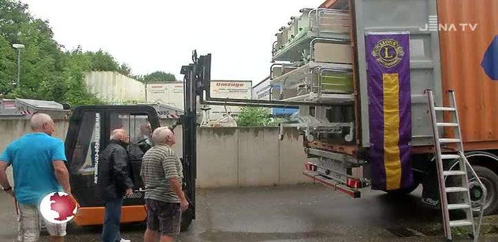 Hilfslieferung für Vietnam:  Heute wurden weitere  Container mit medizinischen Gütern beladen