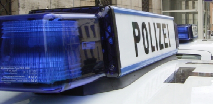 Moped auf Pkw aufgefahren