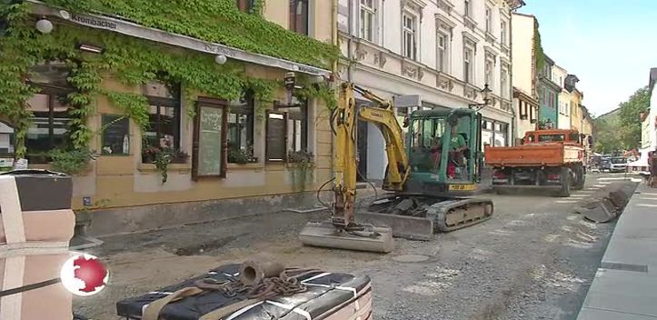 Thema Gegenwart: Die Bauarbeiten in der Wagnergasse gingen auch in den Sommerferien voran