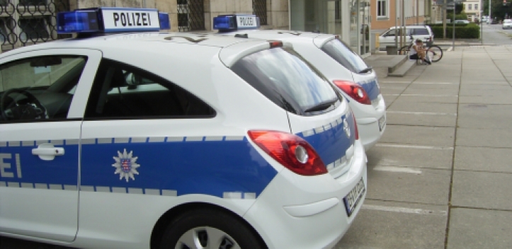 In Laster gekracht – zwei Verletzte