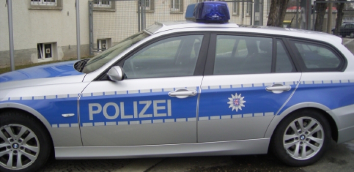 Wahlplakate beschädigt - Zeugen gesucht