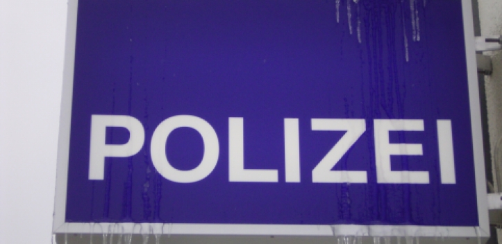 Pkw nicht zugelassen und Fahrer betrunken