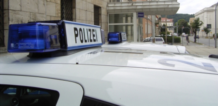 Motorradfahrer verlor Kontrolle – und fand Baum