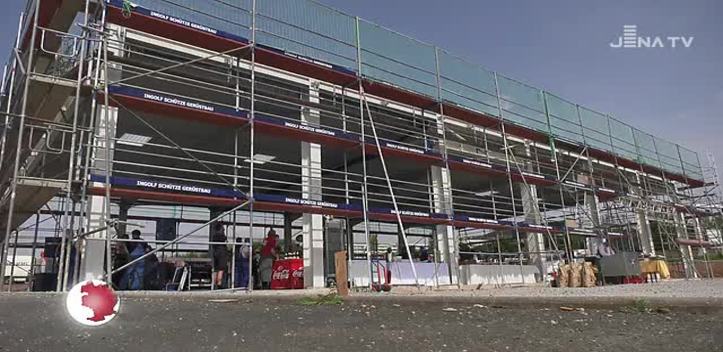 Richtfest: Die Erweiterung des Autohauses Reichstein & Opitz nimmt Gestalt an