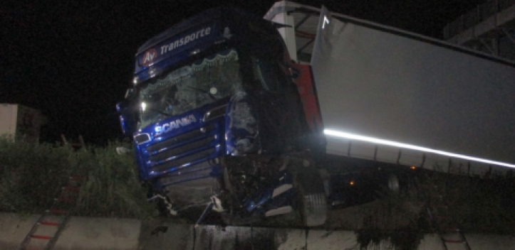 Schwerer Lkw-Unfall auf A4