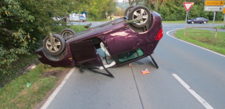 Wer Vorfahrt missachtet, steht manchmal Kopf