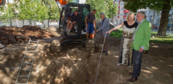 Suchschachtung an Gruft der reußischen Sarkophage