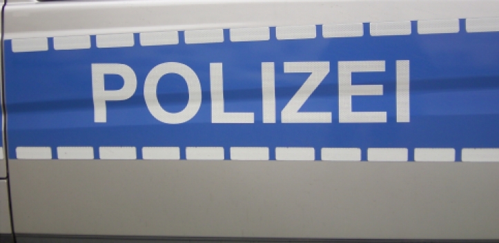 Alkoholisierter Rentner scheitert an Stützmauer