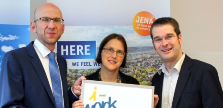 Startschuss für den „i-work Business Award“