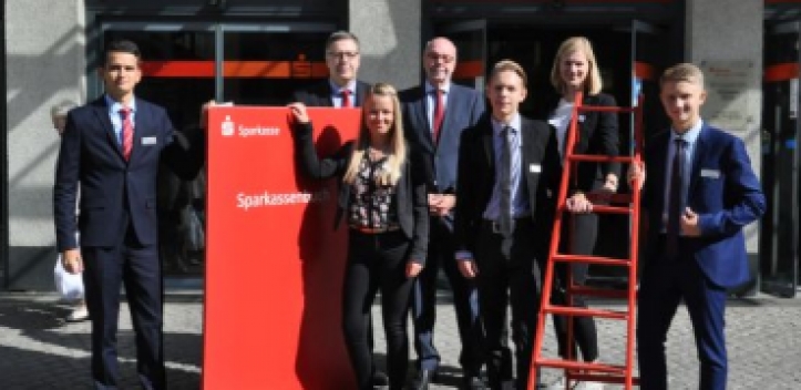 Ausbildungsstart bei der Sparkasse 