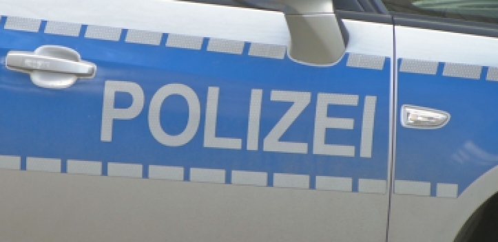 Pkw angefahren und abgehauen