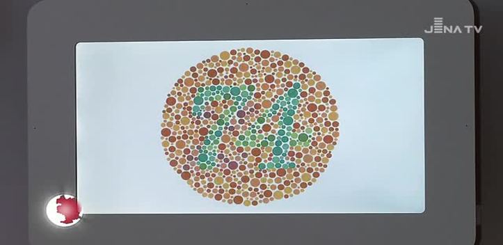 Für ein gutes Sehen: Die Fachschule für Augenoptik erhielt ein High Tech-Prüfgerät