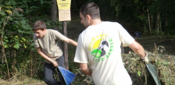 Wiesenpflegeaktion im Leutratal