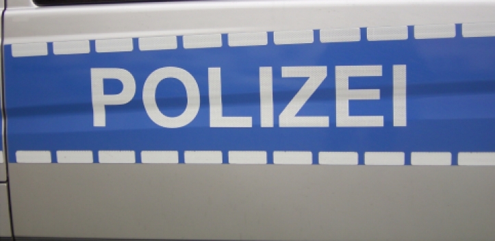 Polizei sprengt Drogenparty