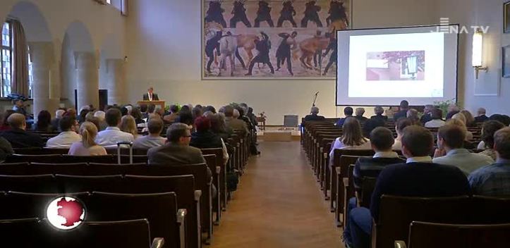 Pharmazeuten mit Geschichte: Mit einem Festakt beging das Uni-Institut den 25. Jahrestag der Wiedergründung