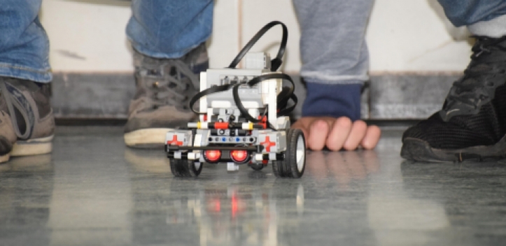 Roboter zur Langen Nacht der Wissenschaften unterwegs