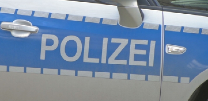 Toilettenhaus im Paradies beschädigt