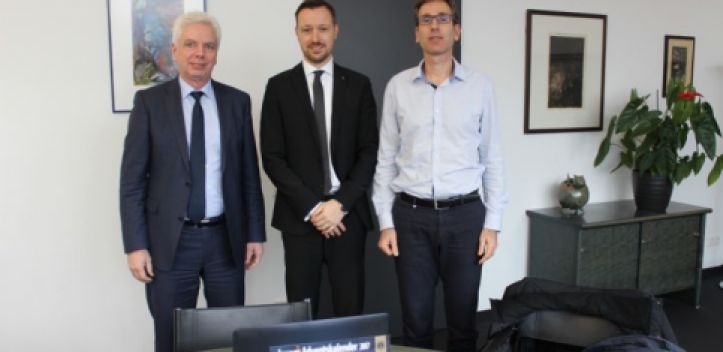 Gewinner-Losnummern für Adventskalender gezogen