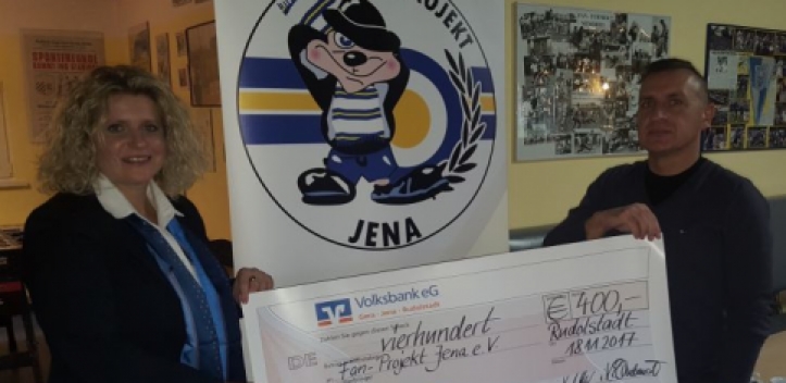 Volksbank-Spende für Fanprojekt Jena