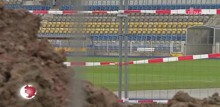 Es werde Licht: Auf der Baustelle der Flutlichtanlage im Stadion gibt es Verzögerungen