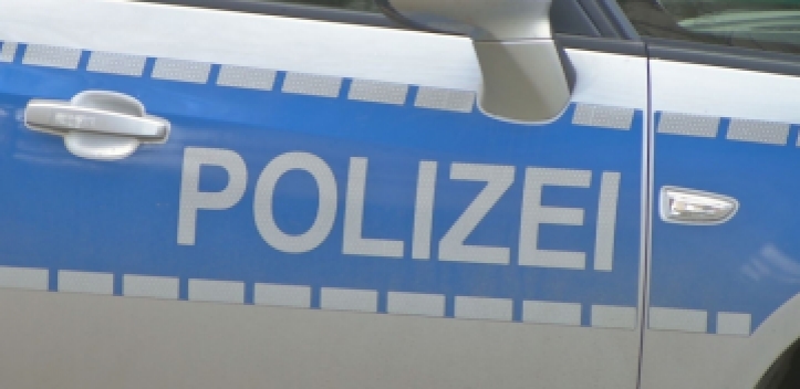 Parkendes Auto angefahren