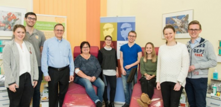 Blut spenden zugunsten krebskranker Kinder