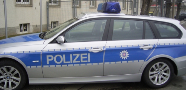 Fahrerflucht mit hinterlassenem Kennzeichen