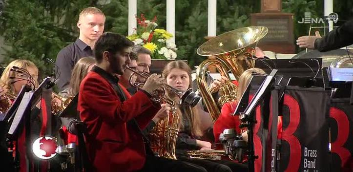 Neue Auflage: Die Brass Band BlechKLANG begeisterte wieder mit der „Jenaer Bläserweihnacht“