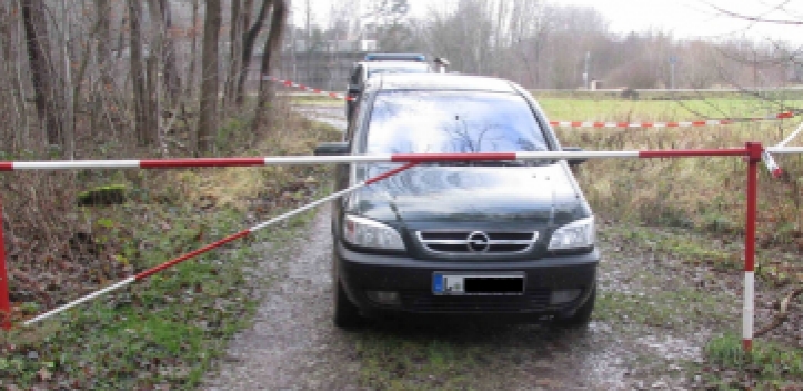 Einbruch in Einfamilienhaus - Nachbarn verfolgen Täter