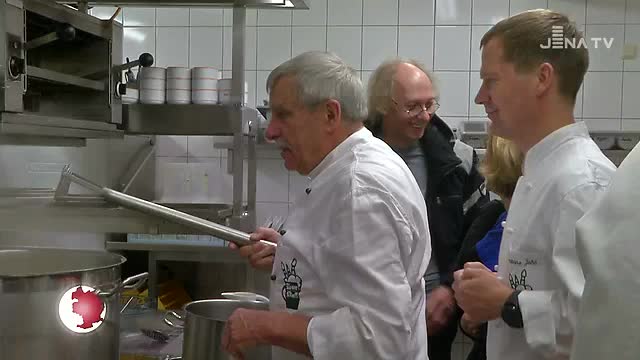 18. Übernahme: Im Gasthaus „Zur Noll“ standen die Schott-Blasmusiker am Herd