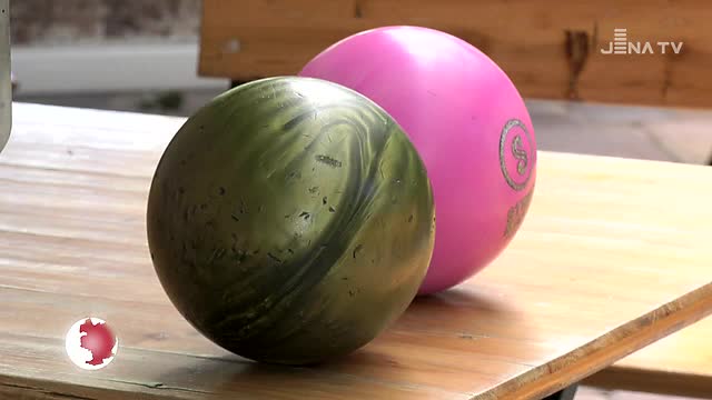 Jena bowlt: Die Roma Bowlers unterstützen mit  ihrer Benefizaktion den Circus MoMoLo