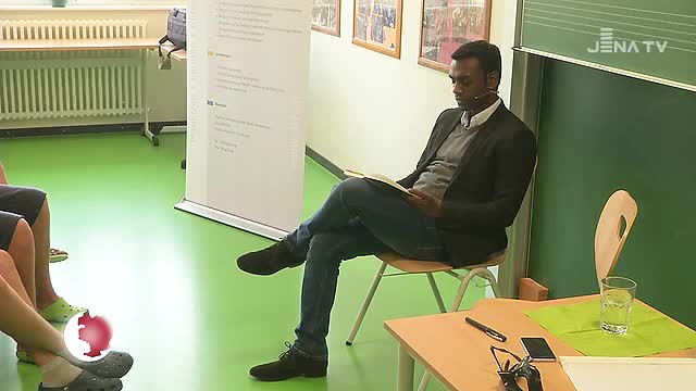 Mut zur Identität: Autor Deva Manick spricht mit Schülern über das Leben zwischen zwei Kulturen
