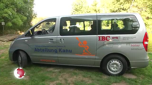 Sportart mit Tradition: Die USV-Kanuten können sich über den ersten Vereinsbus freuen 