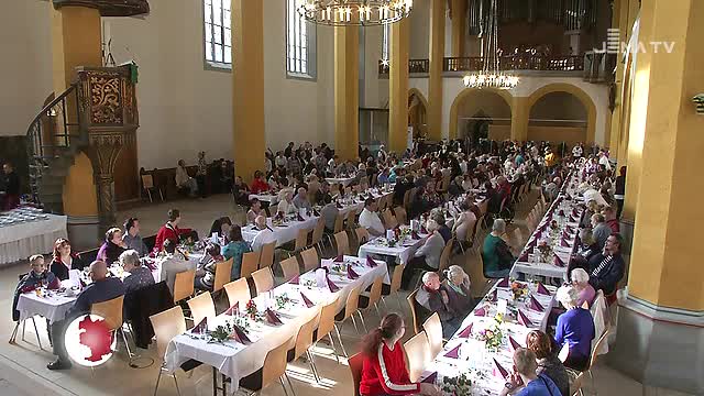 Ende der Not: Über 300 Gäste freuten sich über den „Martinsschmaus“ in der Stadtkirche