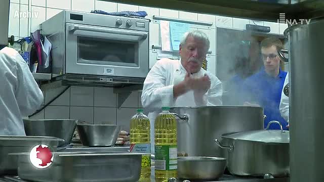 Getauscht: Das SCHOTT Blasorchester übernimmt für einen Tag wieder die Gaststätte „Zur Noll“