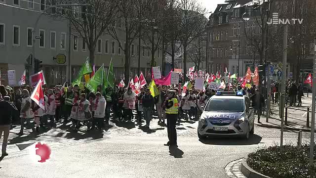Auf der Straße: Beschäftigte des Öffentlichen Dienstes der Länder demonstrierten in Jena